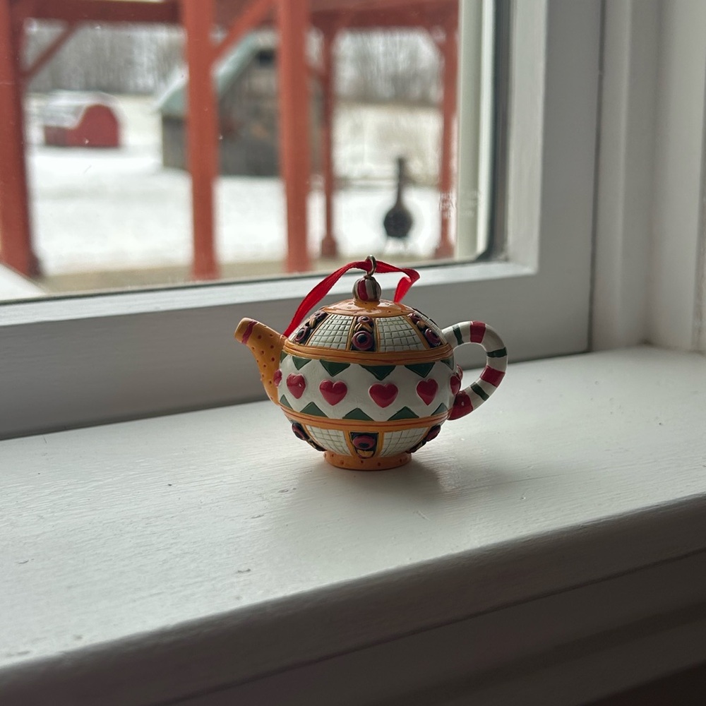 Festive Teapot Ornament with Hearts